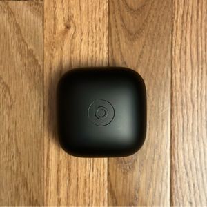 Beats Fit Pro True Wireless Noise Cancelling In-Ear Earbuds CHARGING CASE ONLY
